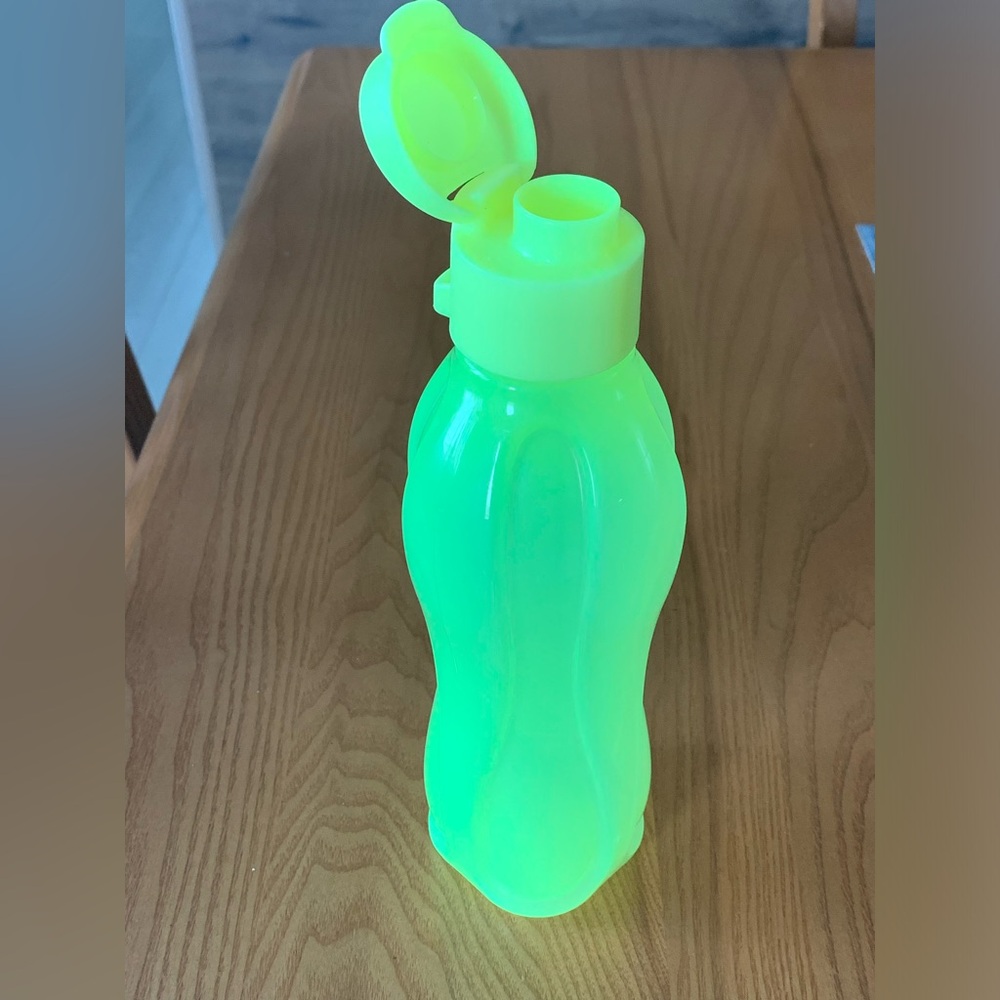 Bouteille en plastique Tupperware